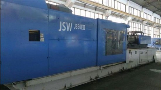 Injection molding machine