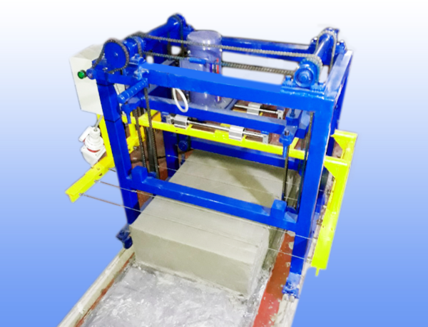 Lightweight concrete block cutting machines