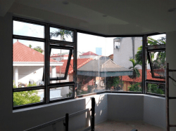 Sliding door
