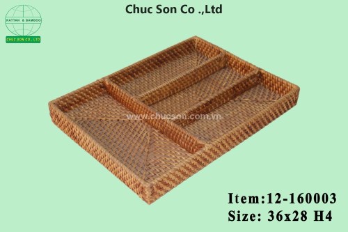 Rectangular rattan tray