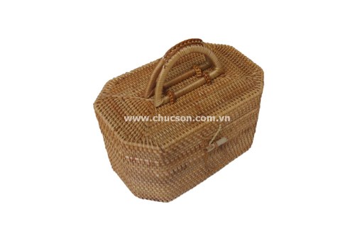 Rattan handbag