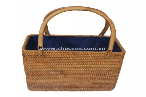 Rattan handbag