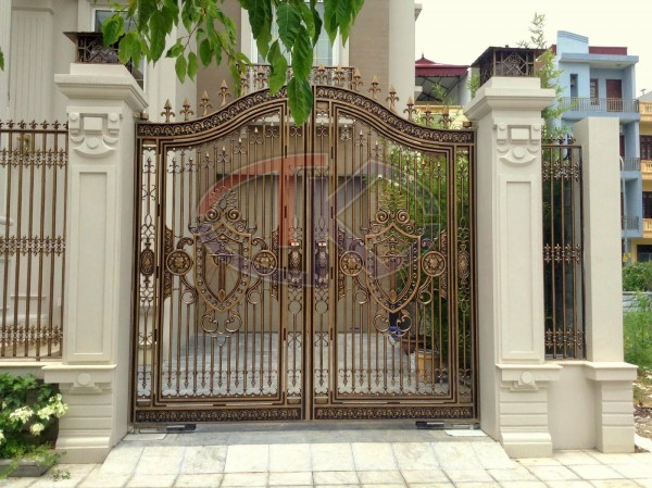Aluminum gate