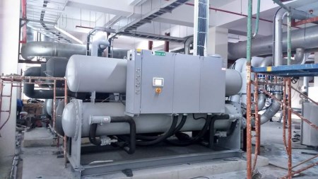 CHILLER UNIT - May lam lanh nuoc