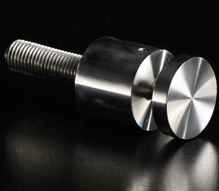 Wall-mounted glass clamp