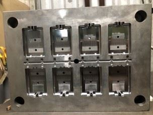 Plastic injection mould