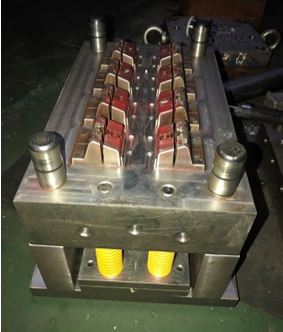 Plastic injection mould