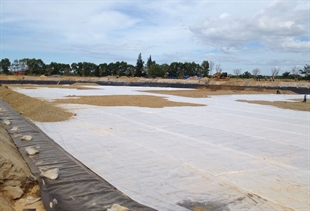 Construction of HDPE wastewater membrane