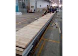 Wood conveyor