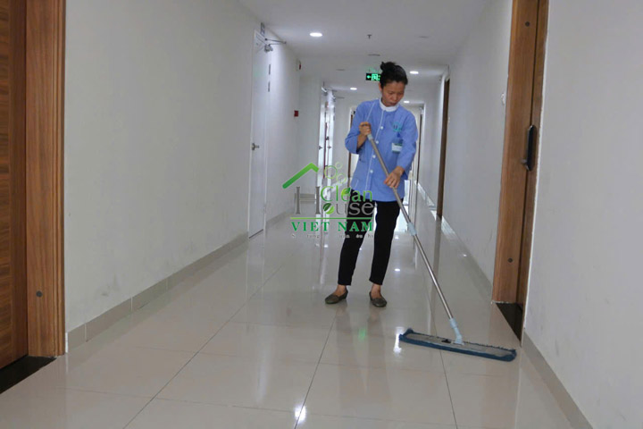 Clean House residential and office cleaning service