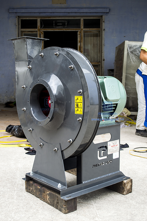 High pressure fan