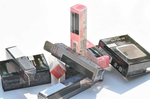 Cosmetic box