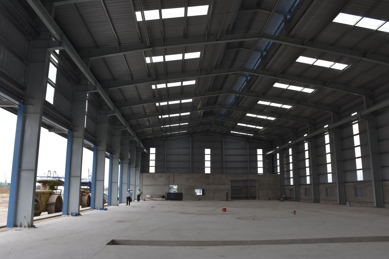 Warehouse construction