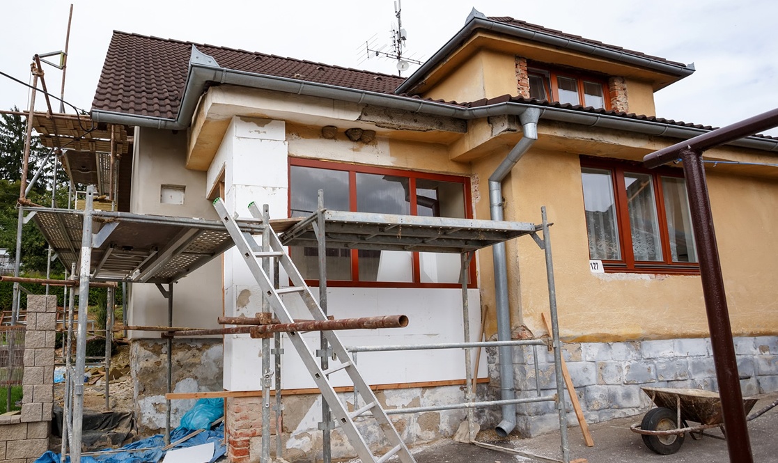Repairing house