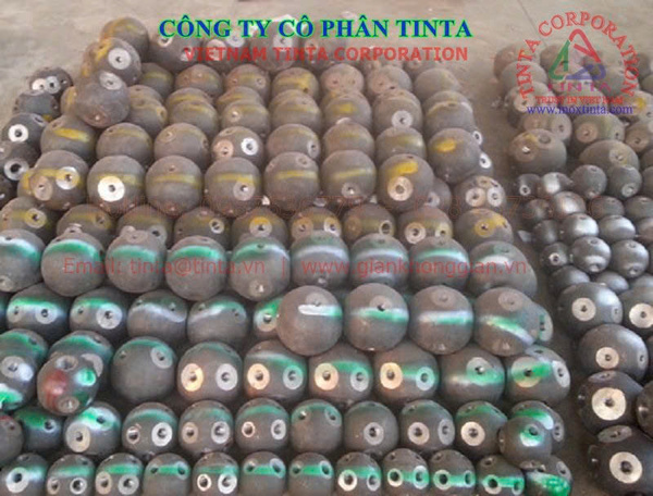 Space frame joint bolt balls