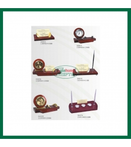 Wooden decor set