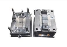 Plastic casting mould
