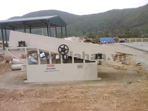 Wood shredder