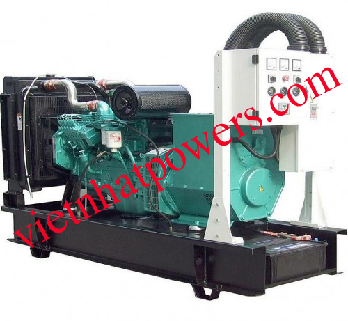 CUMMINS generator
