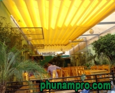 Wavy retractable awnings