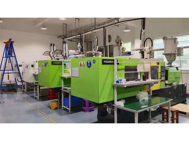 Plastic Injection Molding Line
