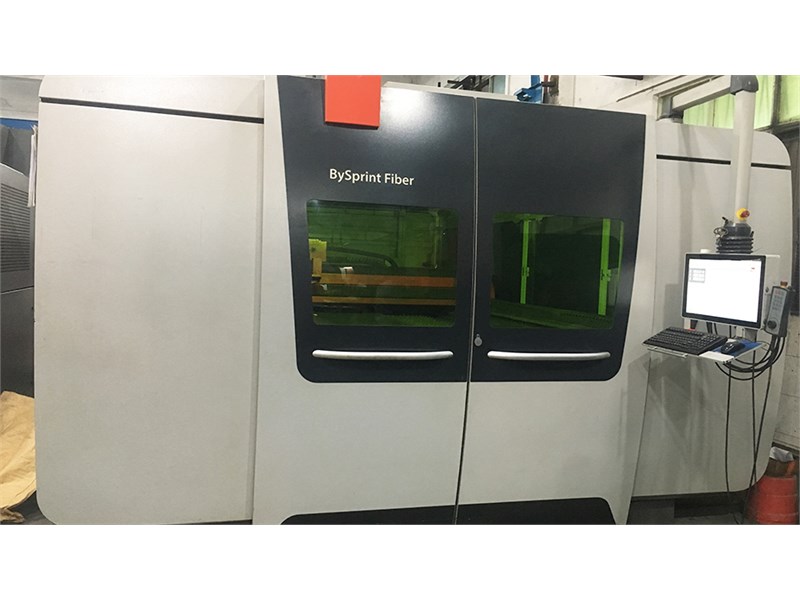 Fiber Laser Cutting Machine