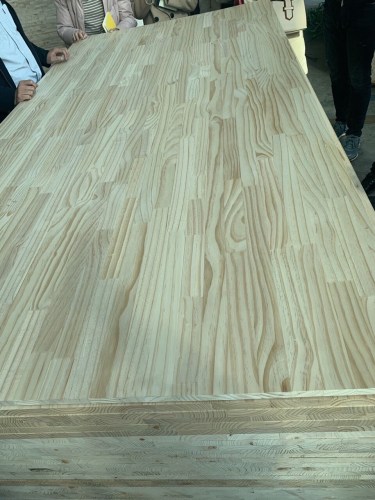 Laminated Pine Wood