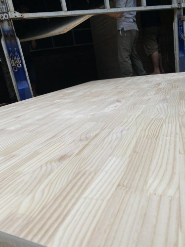 Laminated Pine Wood