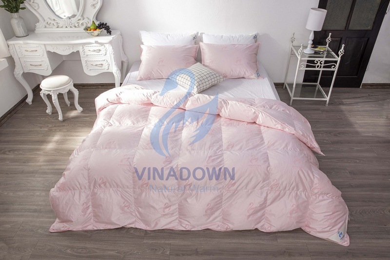 Feather bedding set