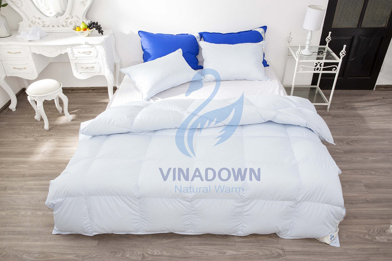 Feather bedding set