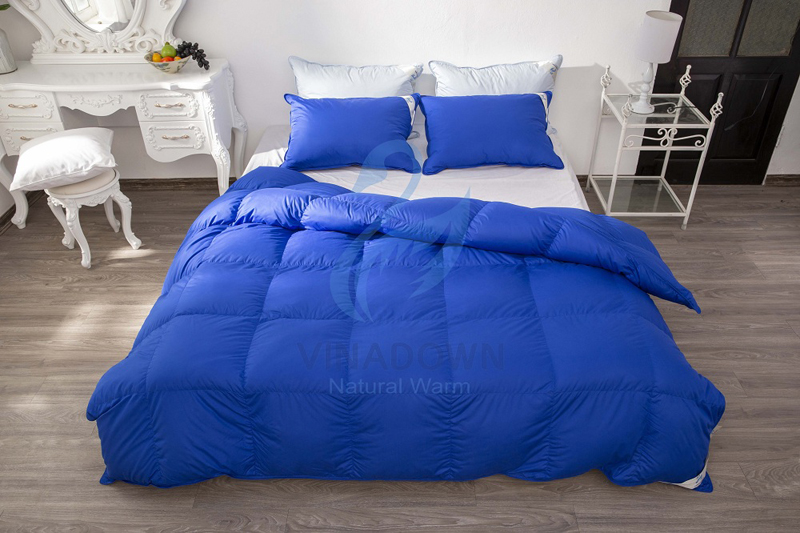 Feather bedding set