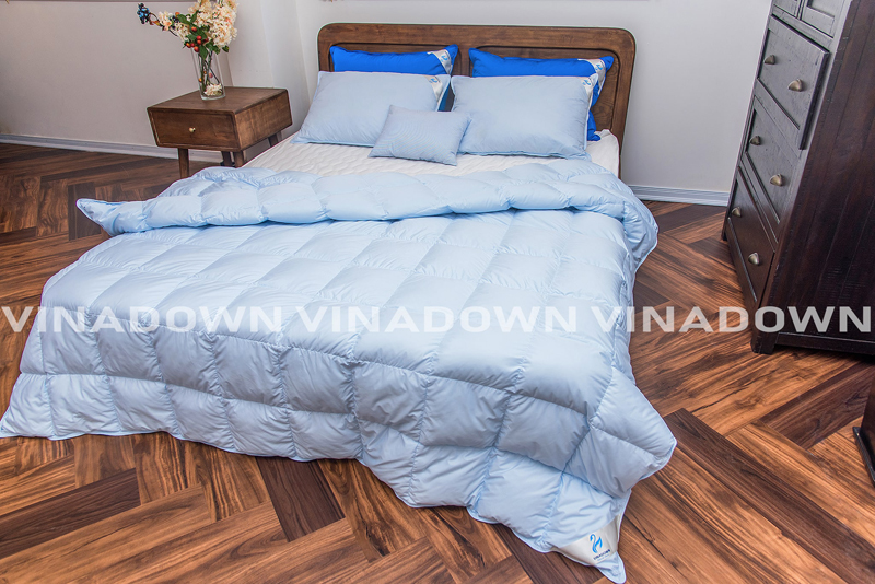 Feather bedding set