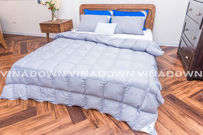 Feather bedding set