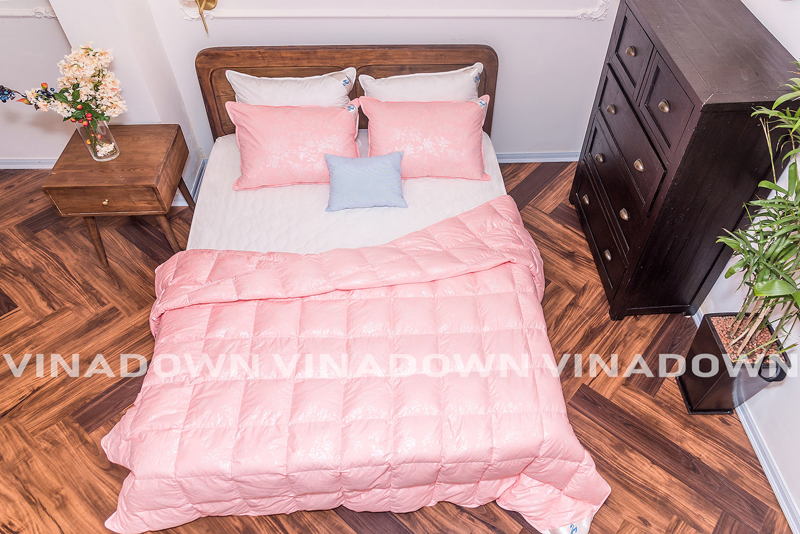 Feather bedding set
