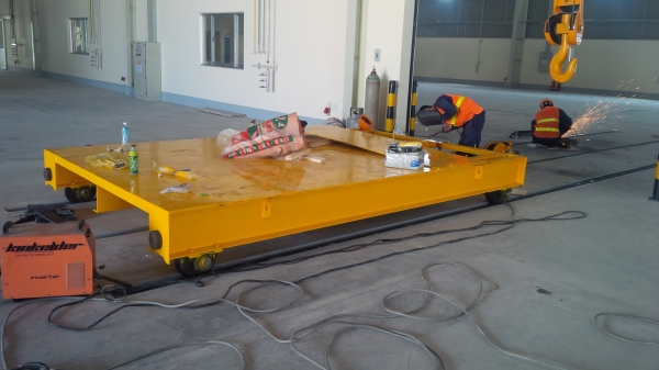 Rail transport cart