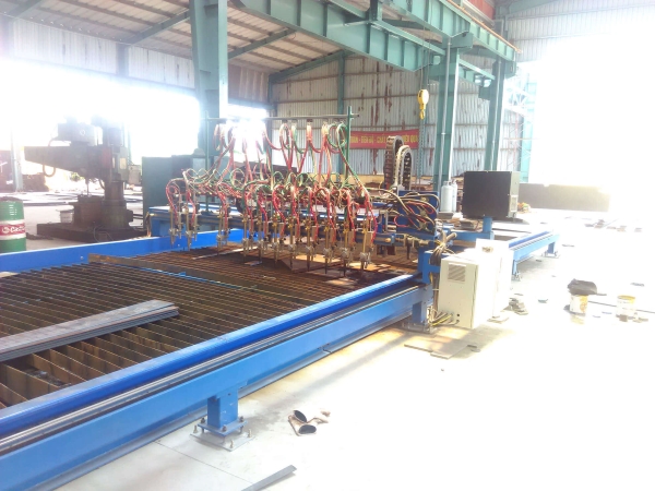 SPC- 30120 CNC Plasma Cutter