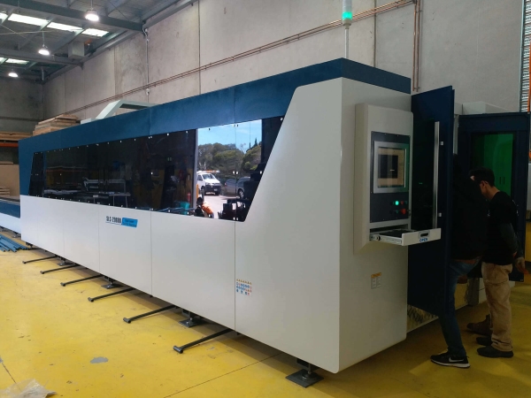 Dual-Table Fiber Laser Cutter