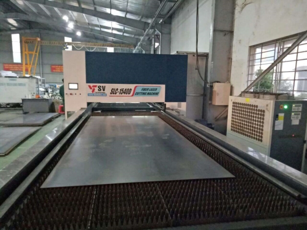 Dual-Table Fiber Laser Cutter
