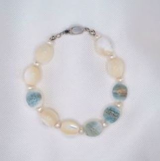 Pearl and mother-of-pearl bracelet