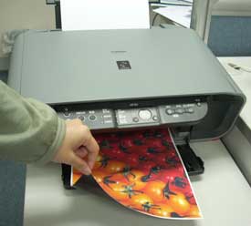 Coloured printing paper