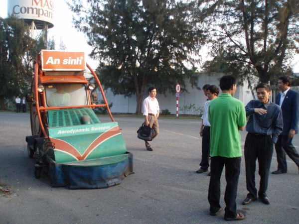 Street sweeper
