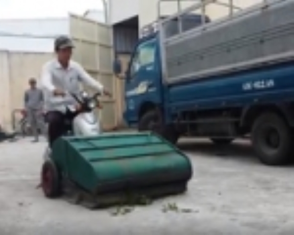 Street sweeper