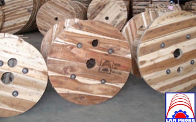 Wooden Bobbin