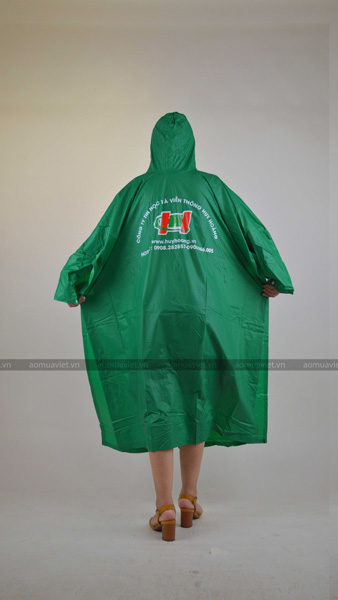Huy Hoang bat-wing raincoat
