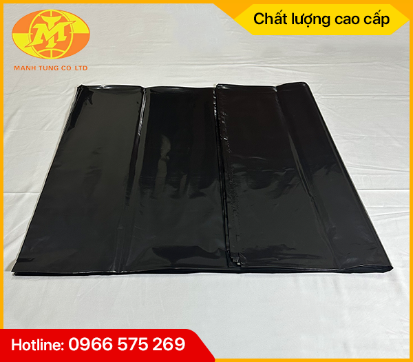 Plastic garbage bag