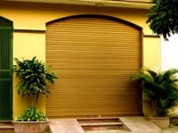 Rolling door