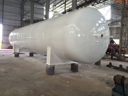 Gas storage tank