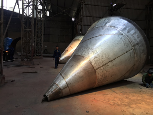 Tank cone