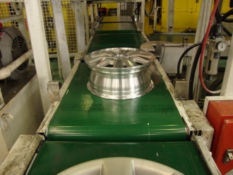 Steel frame conveyor