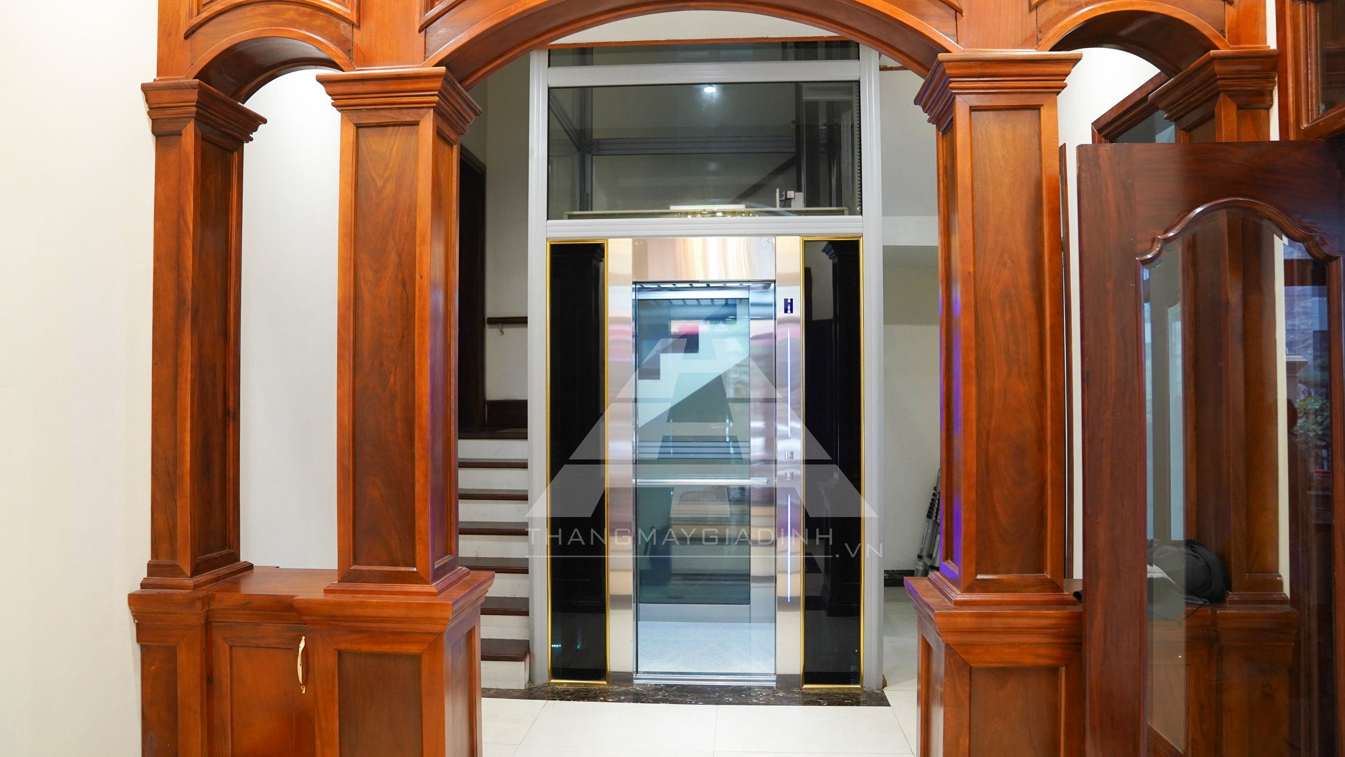 Installing elevator at Geleximco